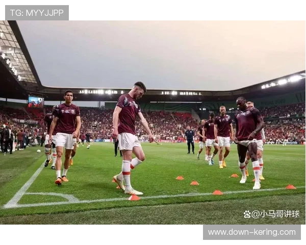 球迷文化观察:纽卡斯尔主场气氛火热,助球队压哨扳平 球迷文化观察:纽卡斯尔主场气氛火热,助球队压哨扳平