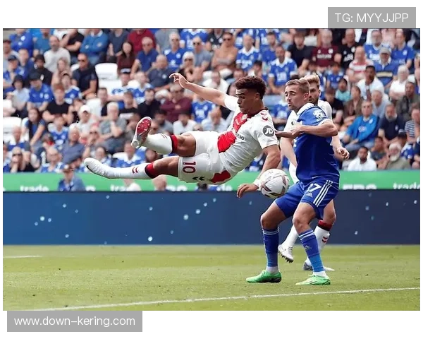 英冠保级战：谢周三迎战朴茨茅斯，主场零胜绩对阵客场虫